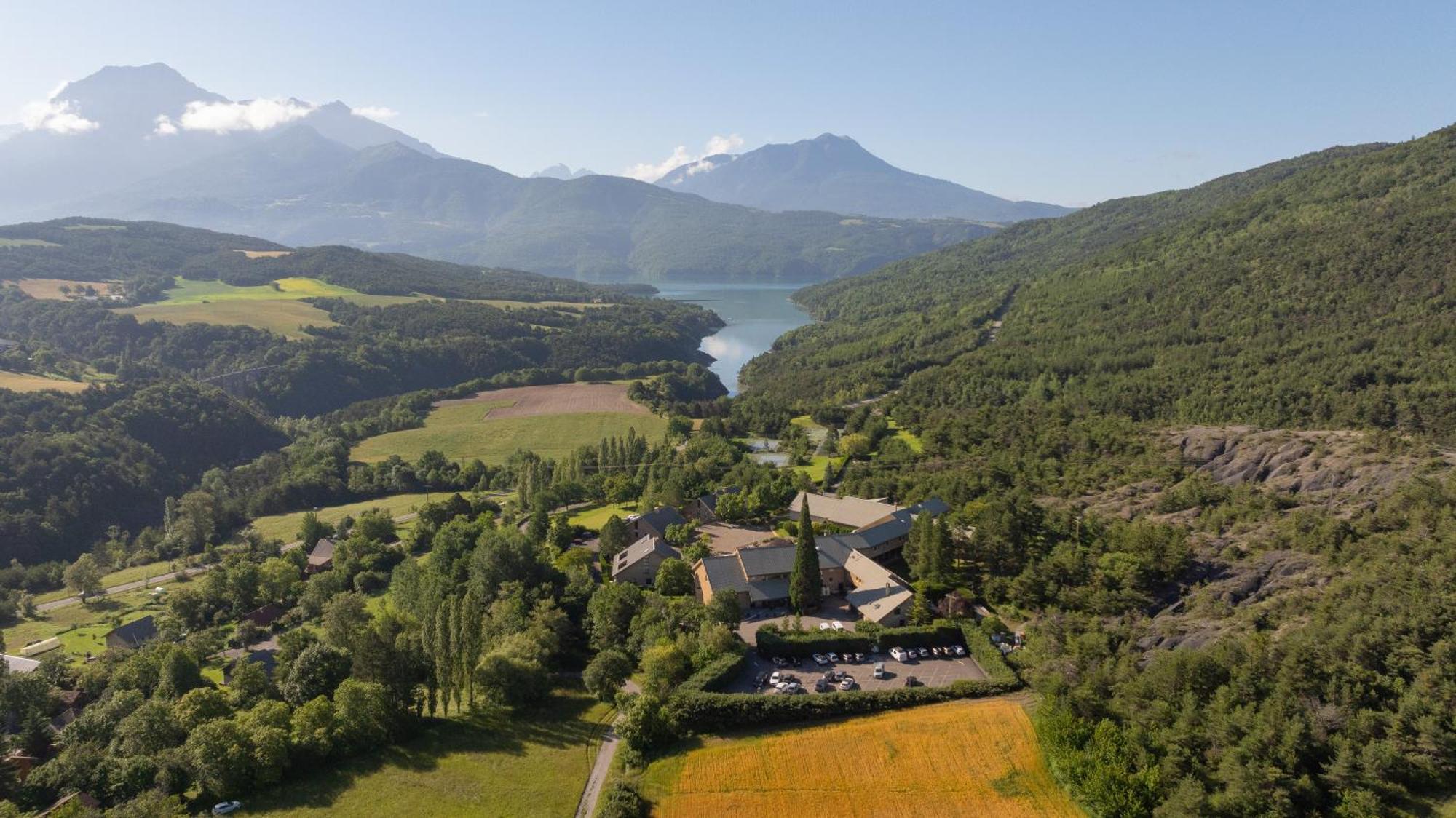 Club Vacances Bleues Les Horizons Du Lac شورْج المظهر الخارجي الصورة