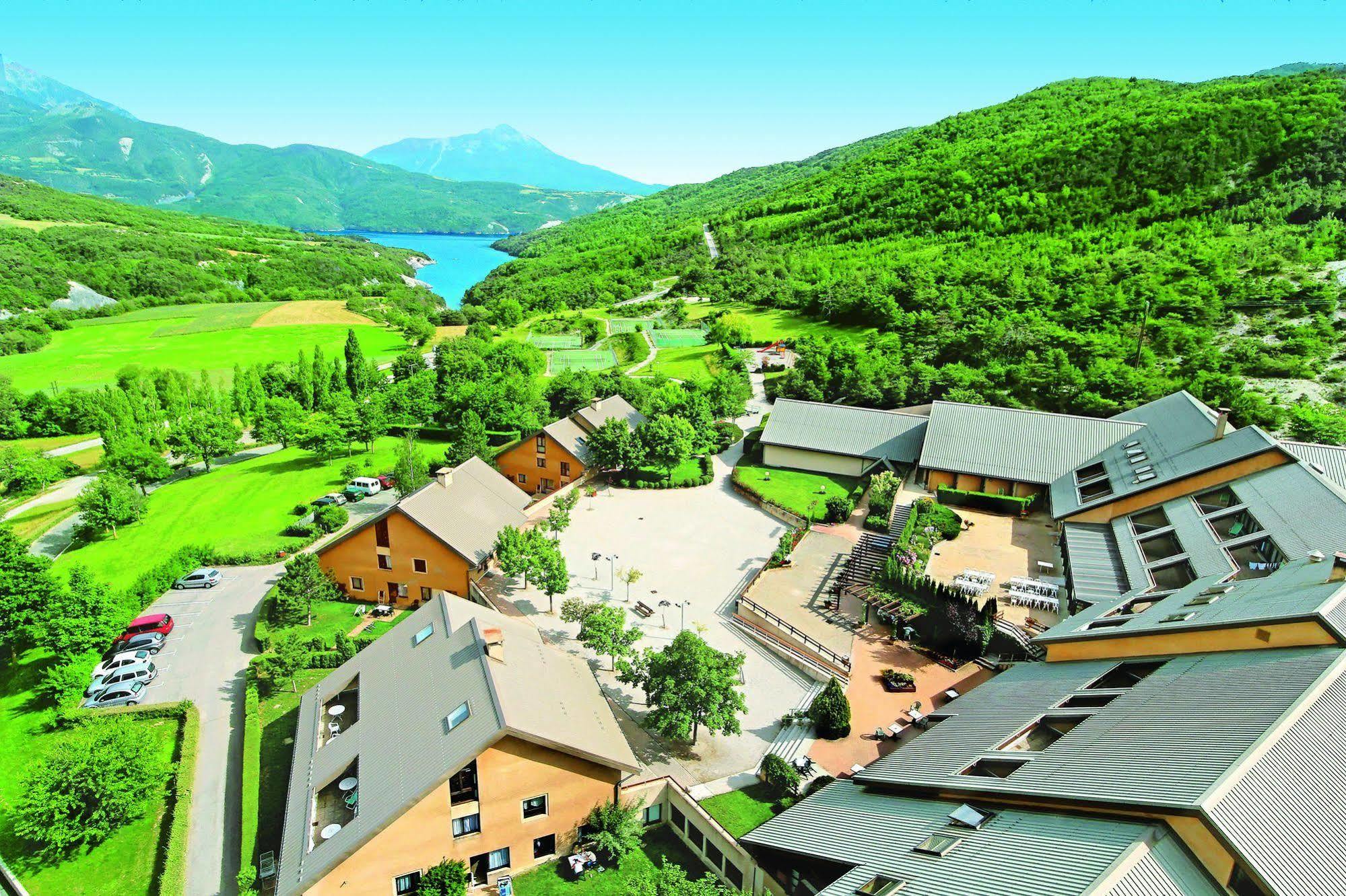Club Vacances Bleues Les Horizons Du Lac شورْج المظهر الخارجي الصورة